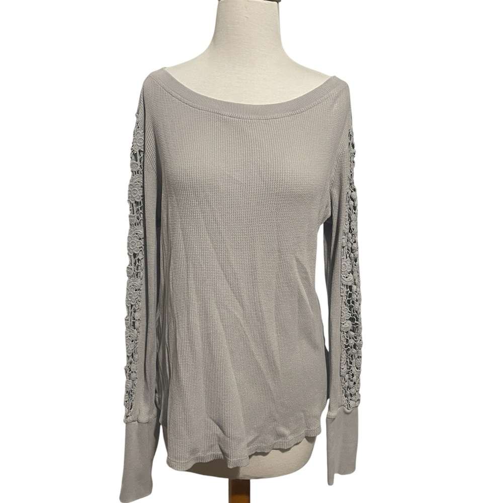 Sundance Grey Crochet Panel Lace Sleeve Thermal Top